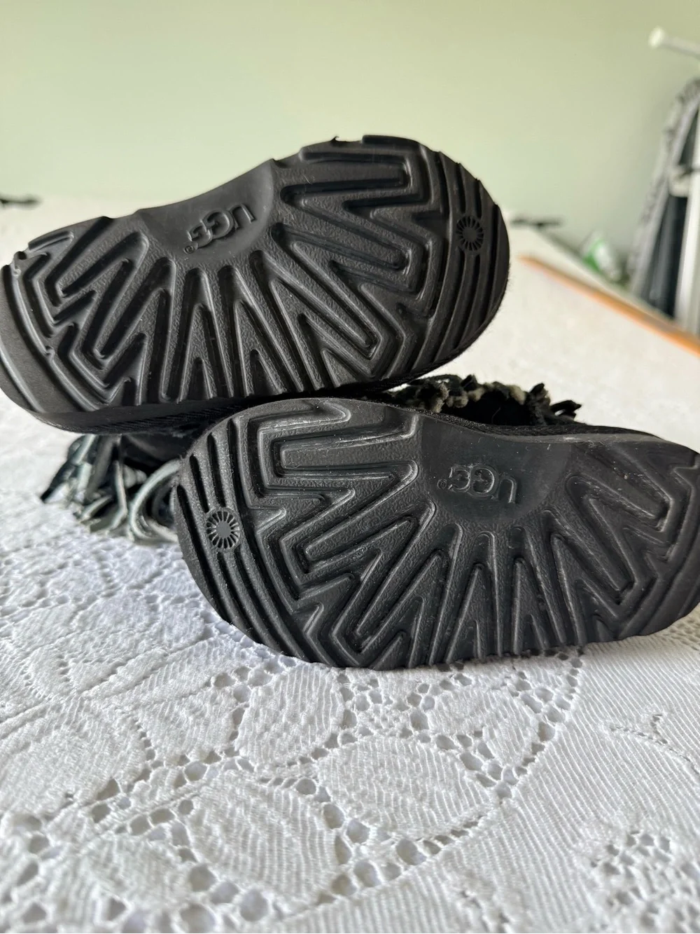 UGG Black Suede Fringe Ankle Boots infant toddler size‎ 8